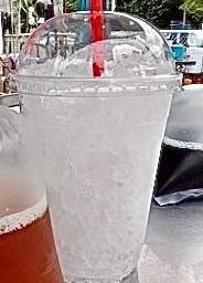 น้ำแข็งเปล่า(แก้วโอ่ง)