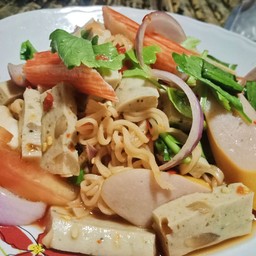 ล้านเตี๋ยว เล้ง แซ่บ วัดโขดหิน-เขาไผ่