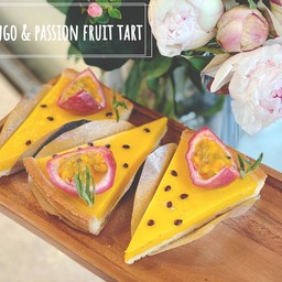 Mango&Passion fruit tart