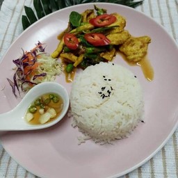 ข้าว+ผัดเครื่องแกงไก่