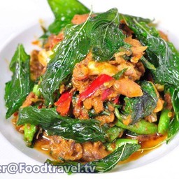 ผัดกระเพราปลากระป๋อง(กับข้าว)