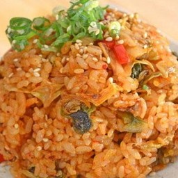 ข้าวผัดกิมจิ + น้ำซุป