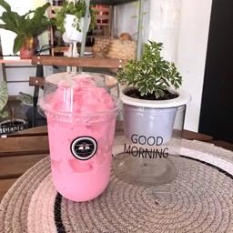 นมหมีชมพูปั่น