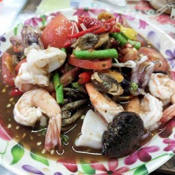 ร้านส้มตำป้าอ้วน