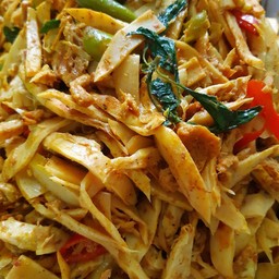 ผัดเผ็ดหน่อไม้เหลือง