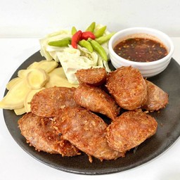 ไส้กรอกอีสานย่าง จิ้มแจ่ว IS AN