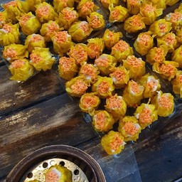 ขนมจีบหน้าไข่กุ้ง 20 ชิ้น