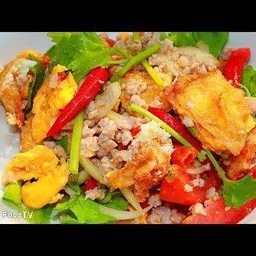 ยำไข่ดาว