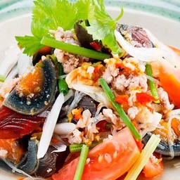 ยำไข่เยี่ยวม้า