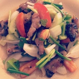 ยำหมูย่าง