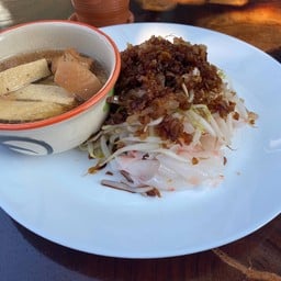 Golfzaa ก๋วยเตี๋ยวหลอด