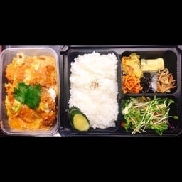 Chicken katsu toji bento