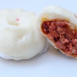 ซาลาเปา หมูแดง