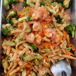 ผัดผักรวมกุ้ง