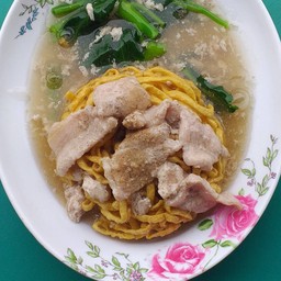 ราดหน้าหมูหมัก