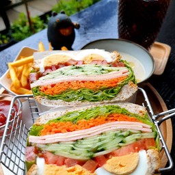 Ham & Egg sandwich