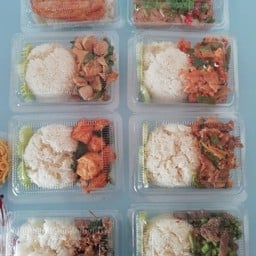แม่น้อย ตามสั่ง