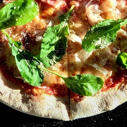 พิซซ่าพาร์ม่าแฮม