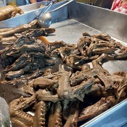 เฮียกุ่ย(สวนลุม) เฮียกุ่ย(สวนลุม) เป็ดย่าง เป็ดพะโล้ สาขา1