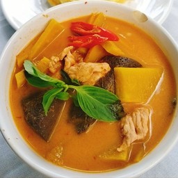 แกงเผ็ดฟักทอง