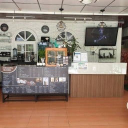 พฤกษา คาเฟ่ แอนด์ เรสเตอรองส์ @ชัยพฤกษ์ จอมเทียน