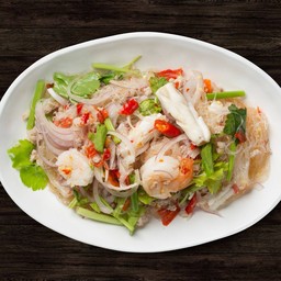 ยำวุ้นเส้นทะเล