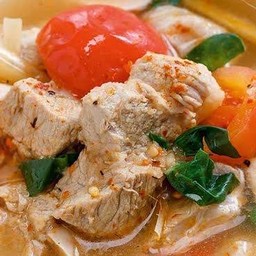 ต้มแซ่บเนื้อไก่