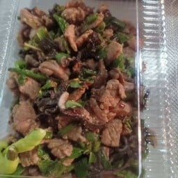 ลาบน้ำตกเนื้อ