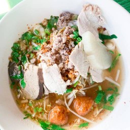 ป้ารัตน์อาหารป่า @หนามแดง