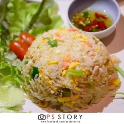 ข้าวผัดกระเพรารวมมิตร