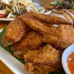 กรอบมาก อร่อย ต้องสั่งซ้ำ หากมาหลายคน แนะนำสั่งใากกว่า 2 จานเลย 10/10