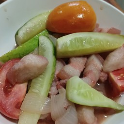 สามชั้นผัดเปรี้ยวหวาน