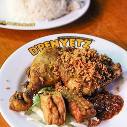 D’Penyetz & D’Cendol Clayton