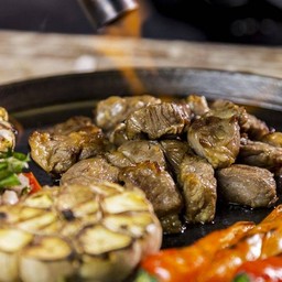 วากิวกะทะร้อน (Sizzling Wagyu)
