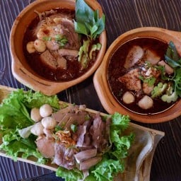 ก๋วยเตี๋ยวเรือหม้อดิน รพ.น่าน
