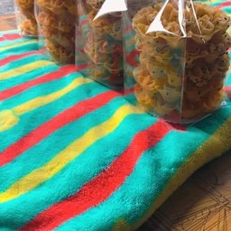 ขนมดอกจอก เบญจรงค์