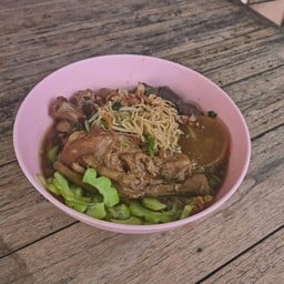 ก๋วยเตี๋ยวไก่