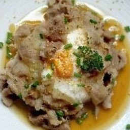 ข้าวหน้าเนื้อญี่ปุ่นไข่ออนเซ็น