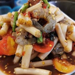 ส้มตําไหลบัวกุ้งสด