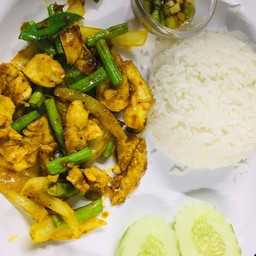 ข้าวเครื่องแกงไก่