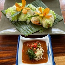 สุกี้-โรลทะเล