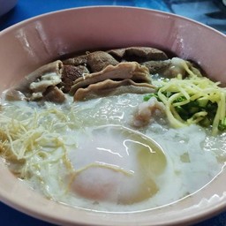 เอ๊ะอ้วนต้มเลือดหมู(หน้าหมู่บ้านประชานิเวศน์2ระยะ3)