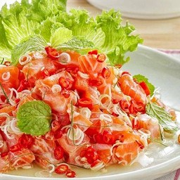 พล่าเนื้อปลาแซลม่อน