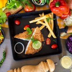 สเต๊กปลาดอลลี่ทอดซอสทาร์ทาร์+ซอสมะนาว