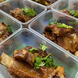 ซี่โครงหมูอบ(กับข้าว)