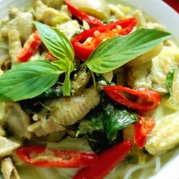 ขนมจีนแกงเขียวหวานหมูเด้ง