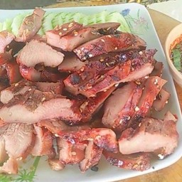 ลิ้นหมูย่าง