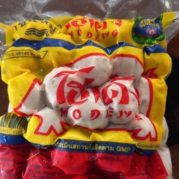 ลูกชิ้นหมูลอยน้ำ