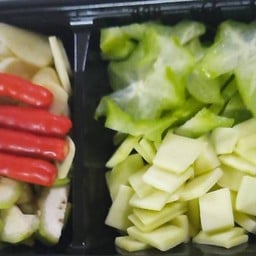 เครื่องแหนมเนือง
