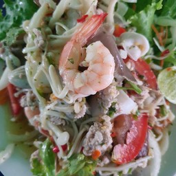 ยำเห็ดเข็มทองกุ้งสด